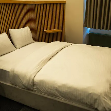Grand Rafinn Boutique Hotel *