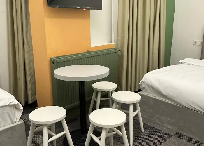 Grand Rafinn Boutique *