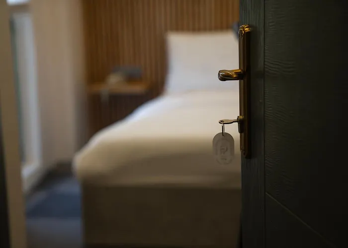 Grand Rafinn Boutique Hotel *