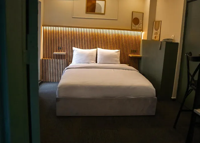 Grand Rafinn Boutique *