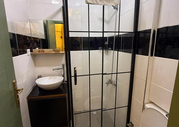 Grand Rafinn Boutique *